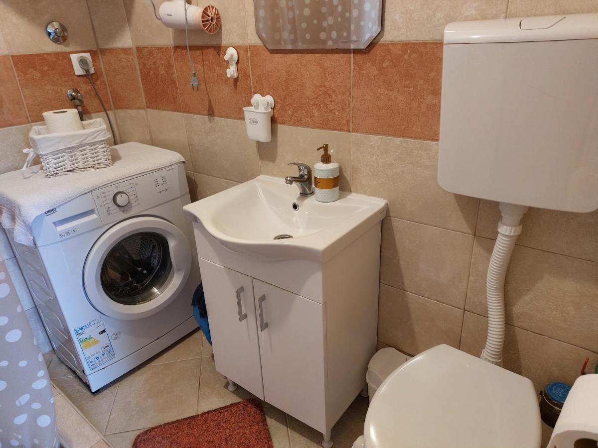 פודגוריצה Ljubovic Apartman מראה חיצוני תמונה