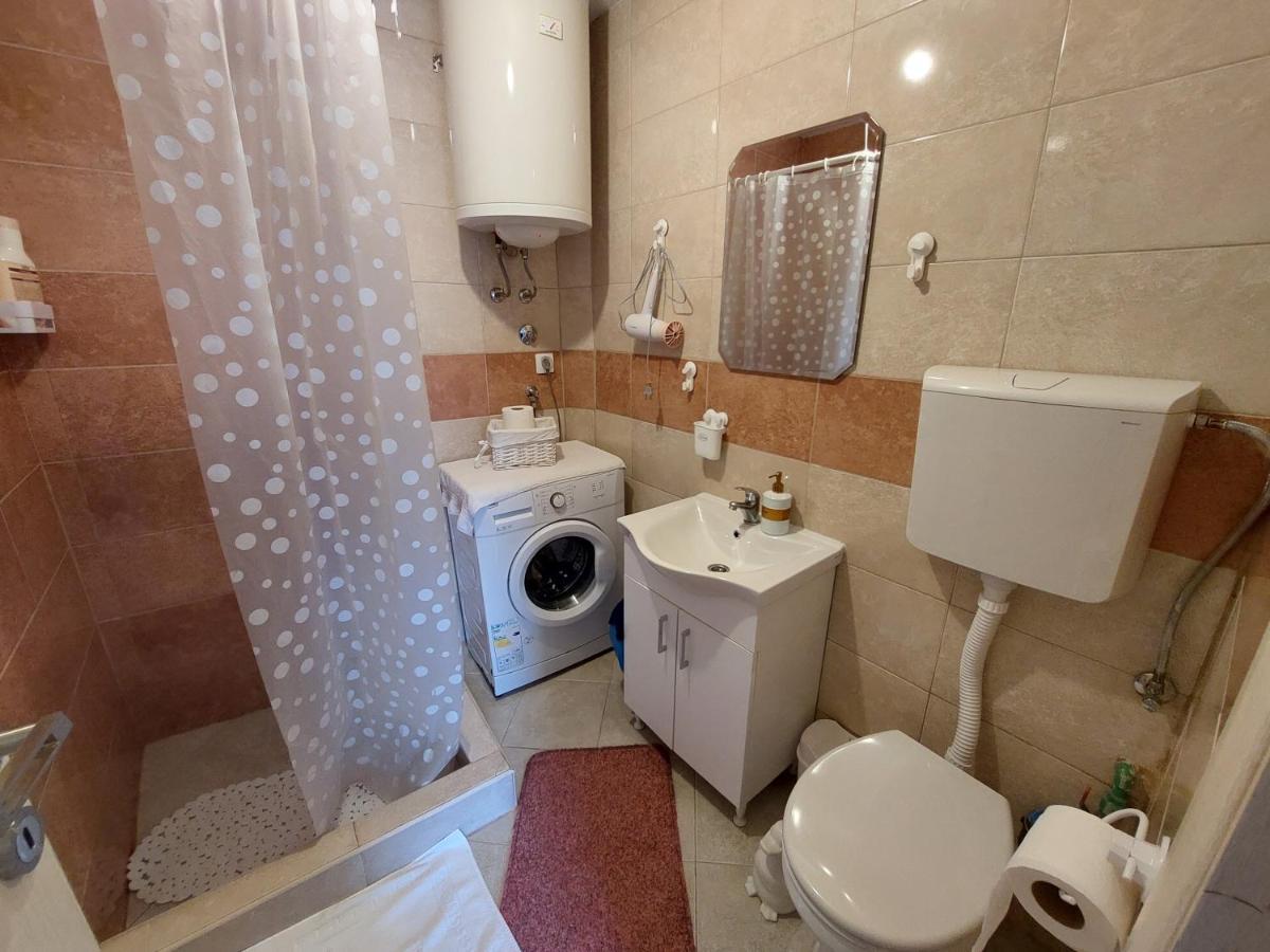 פודגוריצה Ljubovic Apartman מראה חיצוני תמונה